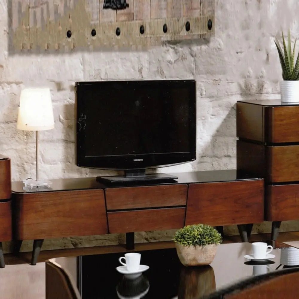 Southampton HC1442 TV CABINET Td Furniture