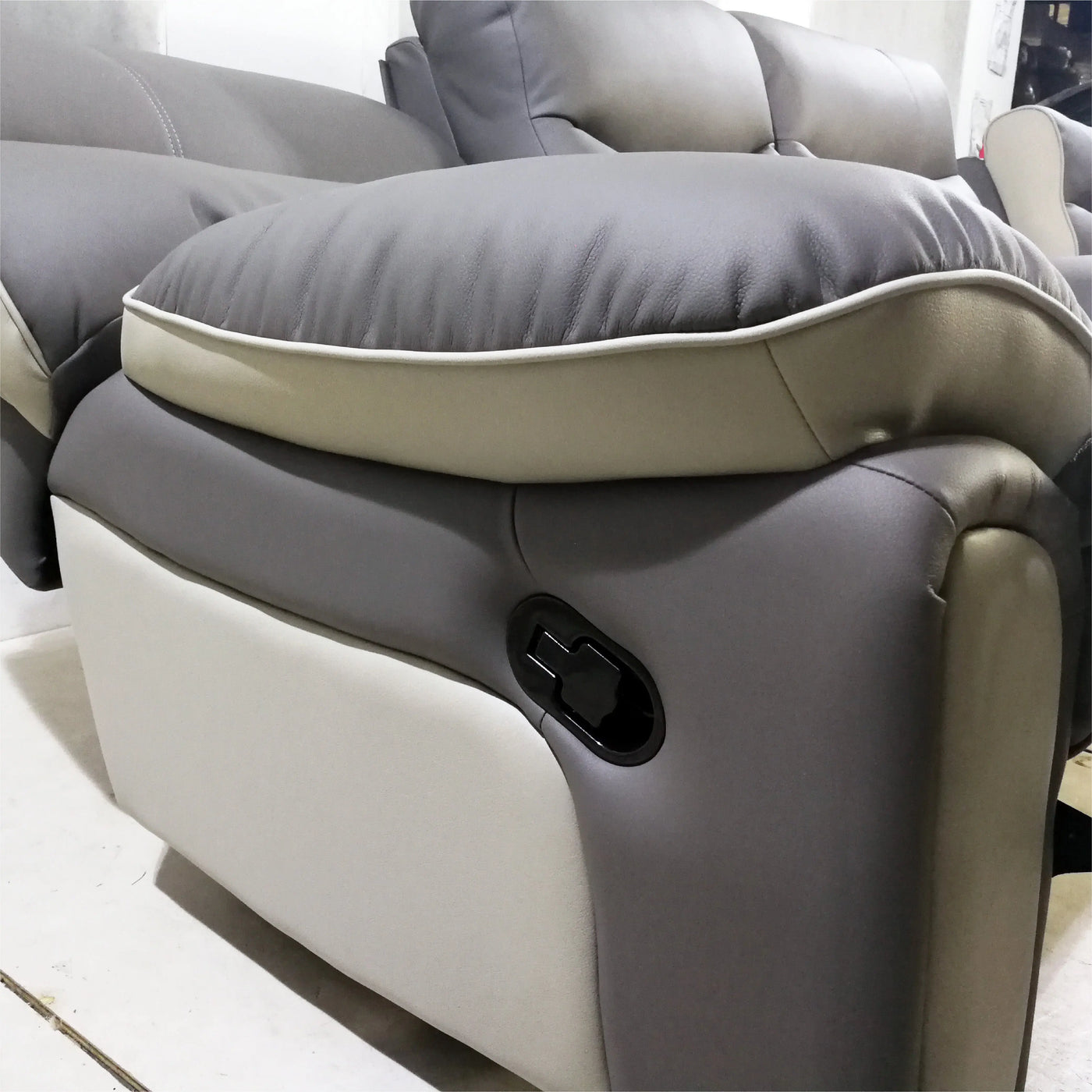 BOND Td Furniture